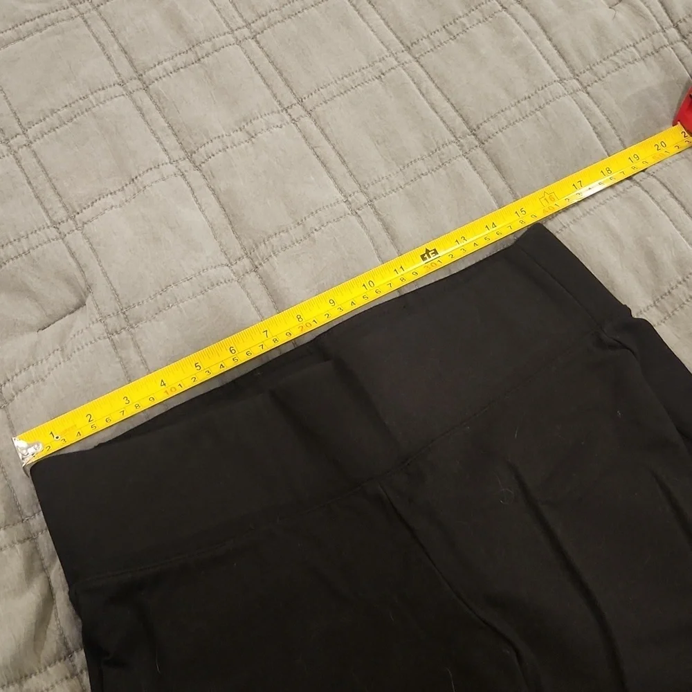 Torrid Classic Black Leggings Size 0 (L)